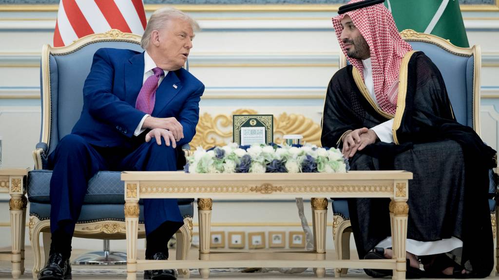 SAUDI-US-POLITICS-DIPLOMACY SINTONIA - Trump e Bin Salman: maior acordo armamentista da história dos EUA