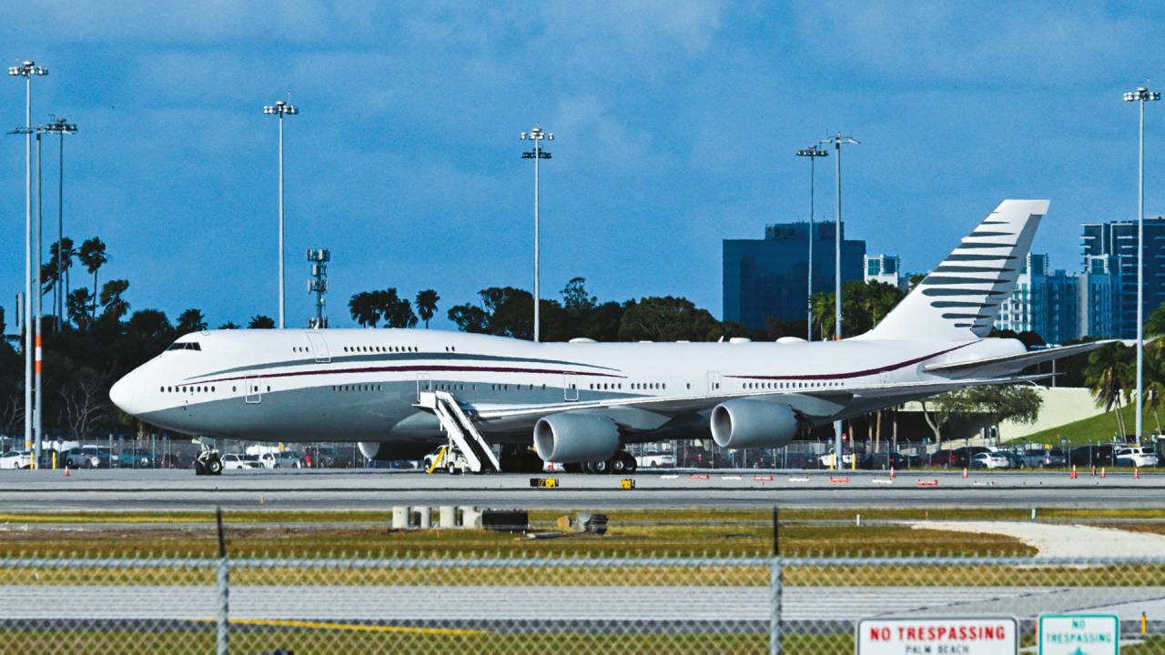 NOVO AIR FORCE ONE - Jato oferecido pelo Catar: “Uma coisa normal entre aliados”, segundo o xeique Al Thani