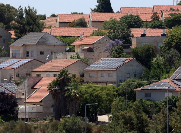 Casas no assentamento judaico de Psagot, na Cisjordânia ocupada.