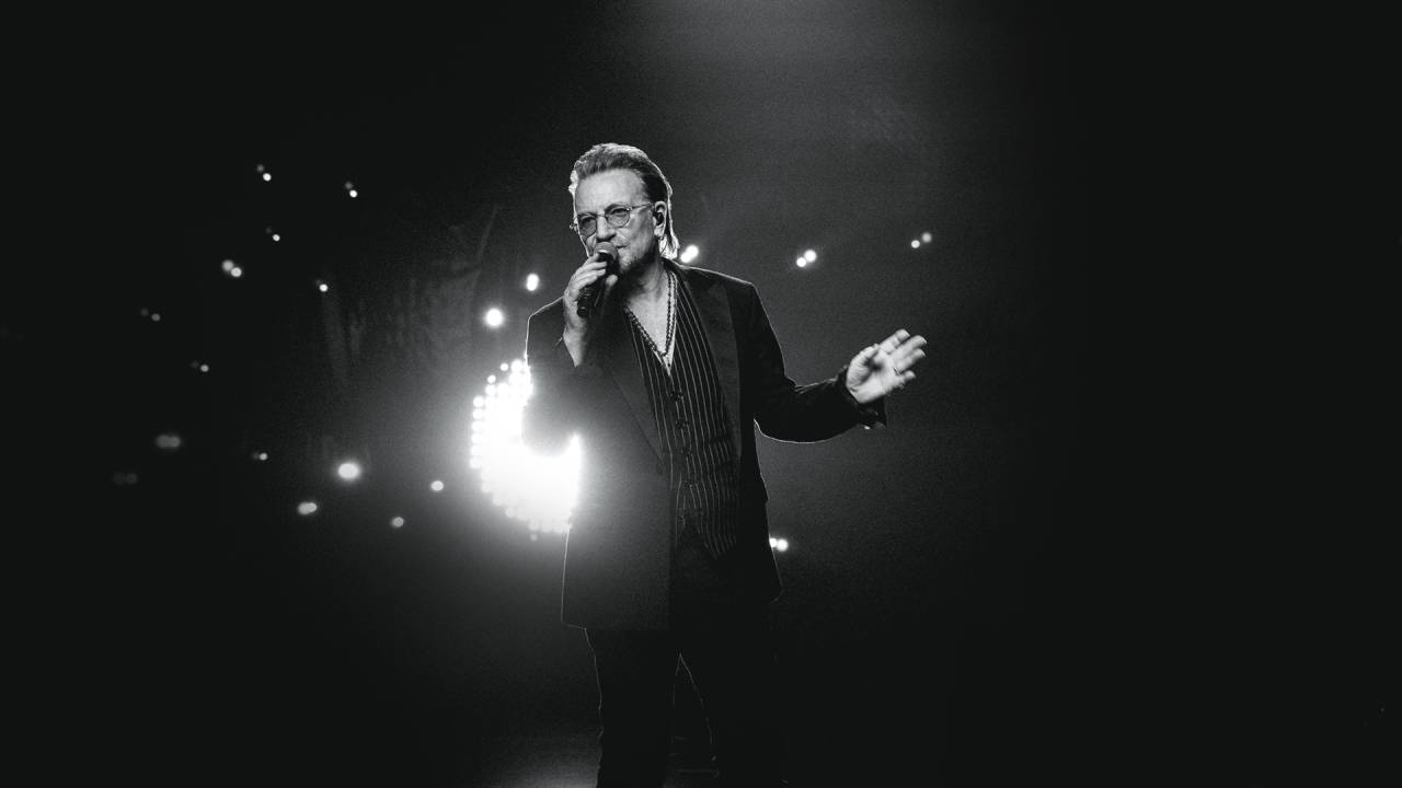 TERAPIA EM DIA - Bono no palco: o cantor irlandês revisita o passado em filme musical diferentão