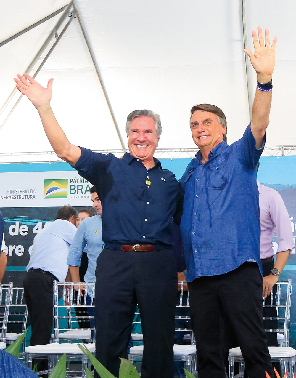 5—opção-1—COLLOR-BOLSONARO-(1).jpg OPORTUNISMO - Ao lado de Bolsonaro: nova aliança após ser desmascarado
