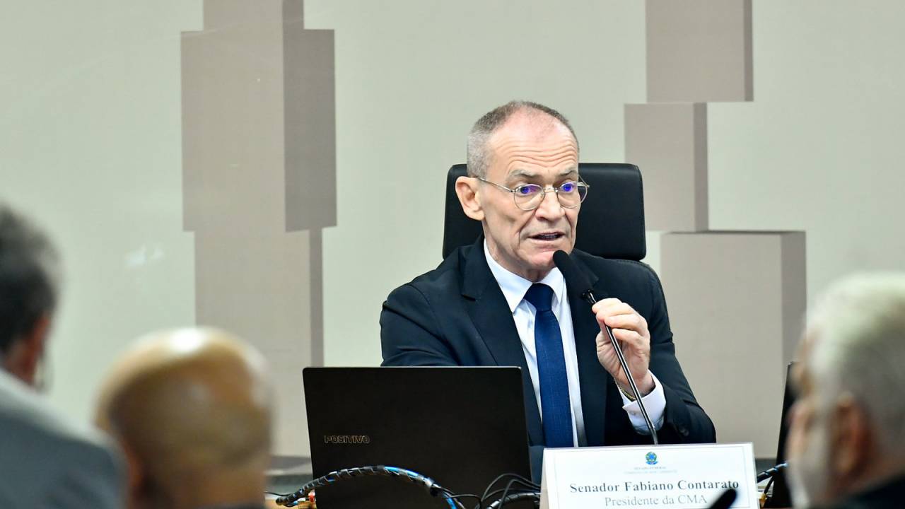 Fabiano Contarato afirma que Congresso deve investigar fraudes no INSS, 'doa a quem doer'