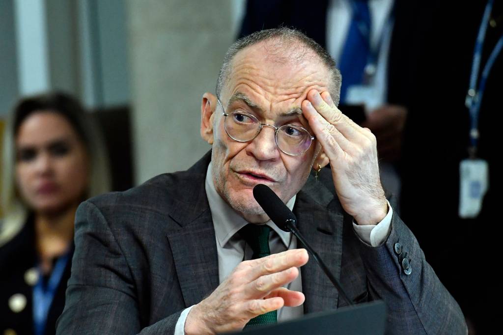 Senador petista comanda CPI que o próprio PT tentou boicotar