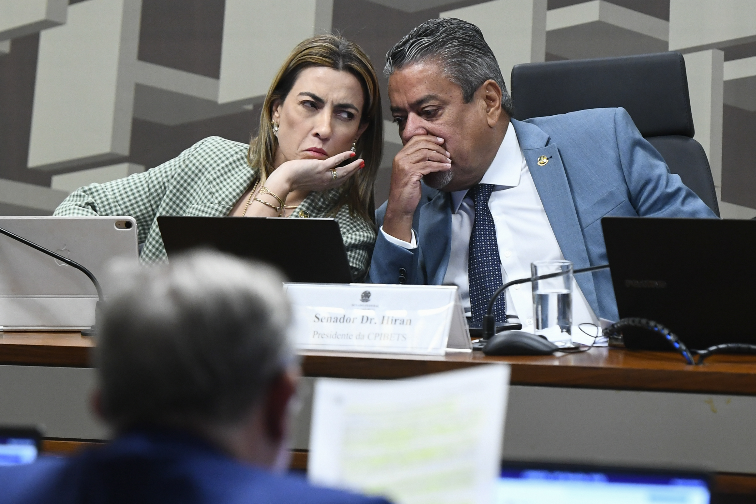 CPI das Bets pede mais uma semana a Alcolumbre para votar relatório