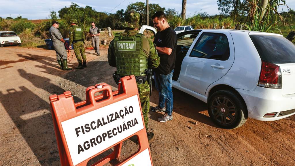 AP25137781801796.jpg CONTROLE - Fiscalização em Montenegro: esforço para evitar a disseminação