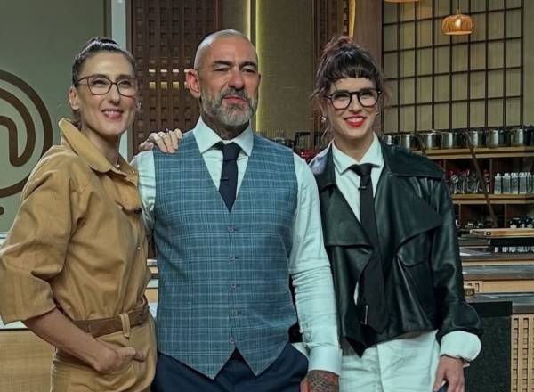 Paola Carosella, Henrique Fogaça e Helena Rizzo nos bastidores de 'Masterchef'