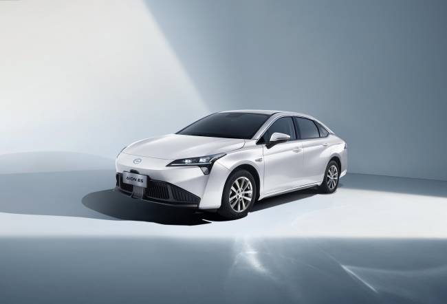 EXTERIOR WHITE Aion ES é o elétrico de entrada que a marca chinesa trouxe ao país