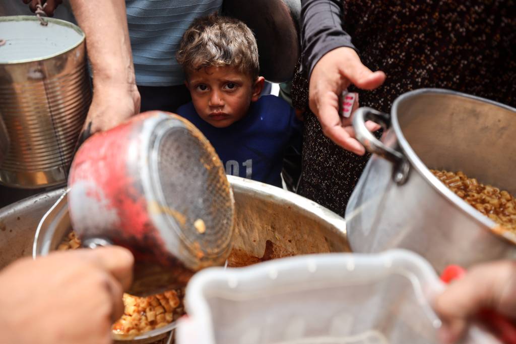 Conflitos e mudanças climáticas provocam recorde de fome global em 2024, diz ONU
