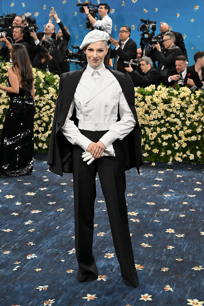 The 2025 Met Gala Celebrating “Superfine: Tailoring Black Style” Hunter Schafer veste Prada
