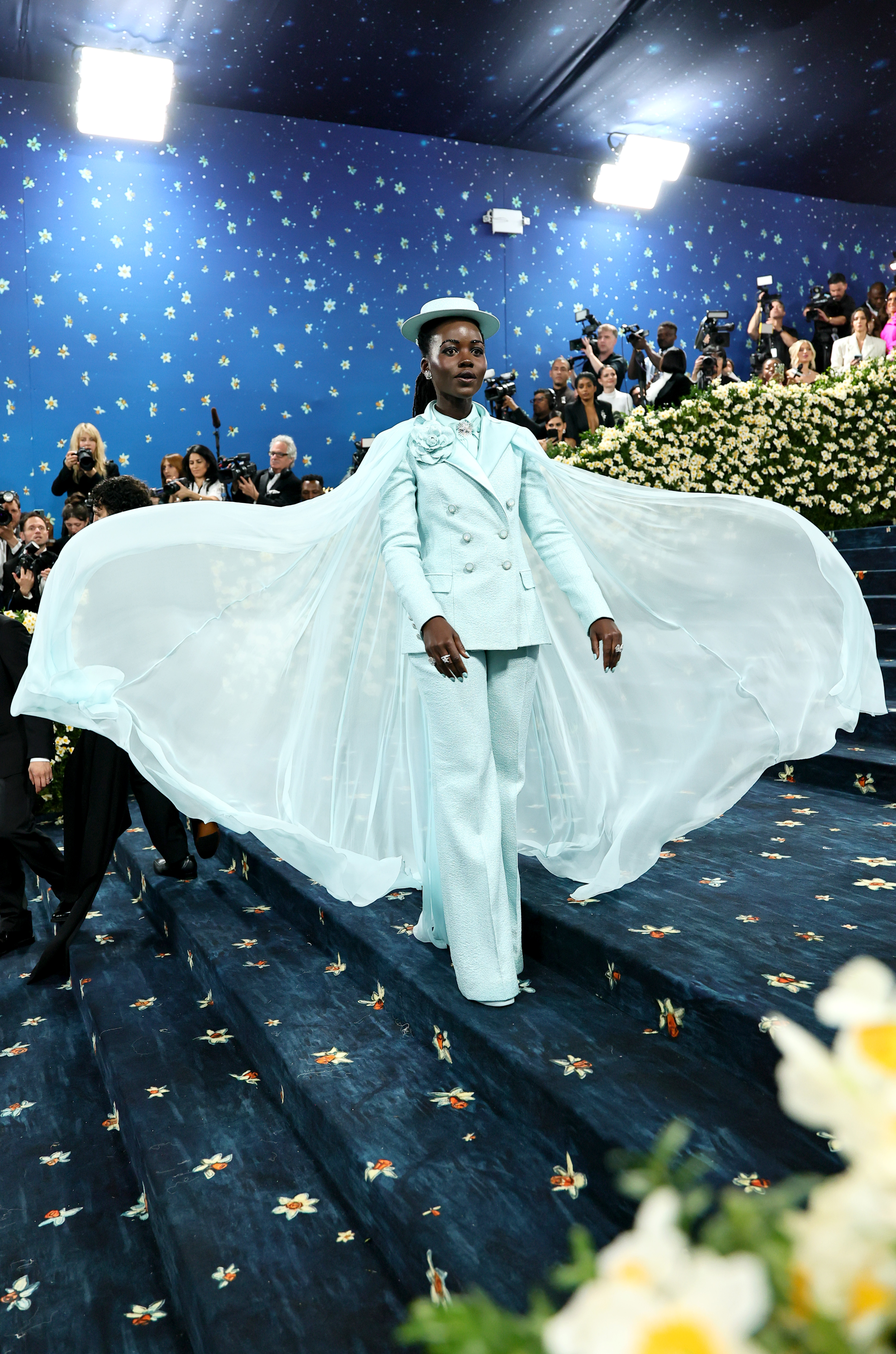 Lupita Nyong'o veste Chanel