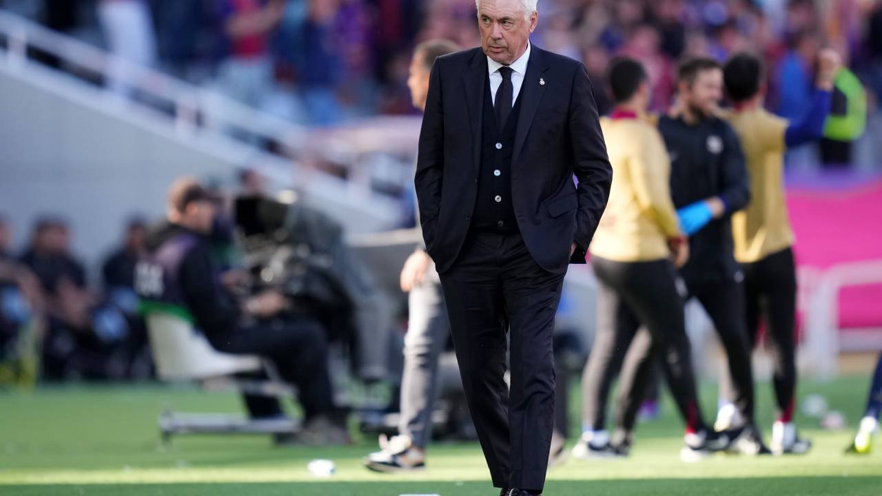 BARCELONA, SPAIN - MAY 11: Carlo Ancelotti, Head Coach of Real Madrid, looks on during the LaLiga match between FC Barcelona and Real Madrid CF at Estadi Olimpic Lluis Companys on May 11, 2025 in Barcelona, Spain. (Photo by Alex Caparros/Getty Images)