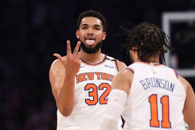 Boston Celtics v New York Knicks – Game Six NEW YORK, NEW YORK - MAY 16: Karl-Anthony Towns #32 of the New York Knicks celebrates a three-point basket against the Boston Celtics in the first quarter of Game Six of the Eastern Conference Second Round NBA Playoffs at Madison Square Garden on May 16, 2025 in New York City. NOTE TO USER: User expressly acknowledges and agrees that, by downloading and or using this photograph, User is consenting to the terms and conditions of the Getty Images License Agreement.