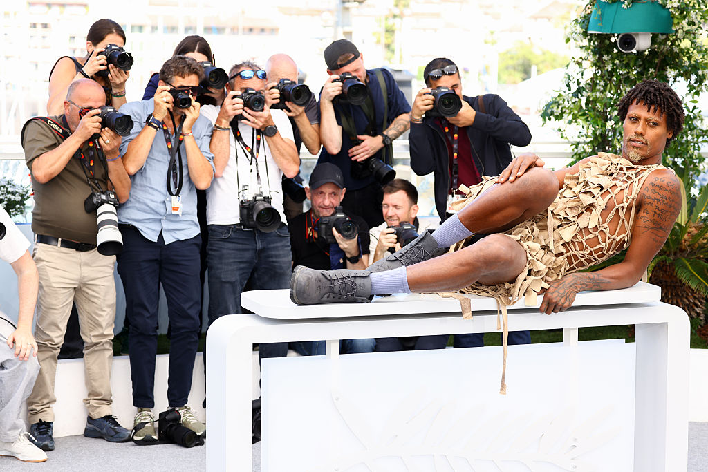 O ator brasileiro Jonathan Guilherme do filme 'O Riso E A Faca', no Festival de Cannes 2025 -