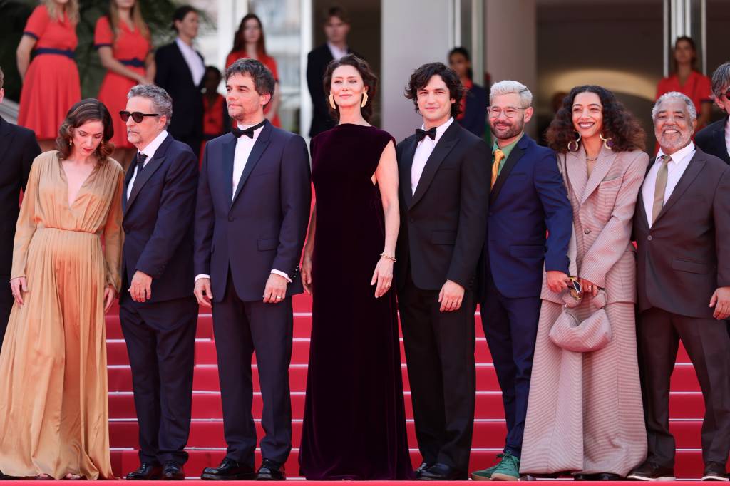Elenco e equipe de ‘O Agente Secreto’ no Festival de Cannes Elenco e equipe de 'O Agente Secreto' no Festival de Cannes