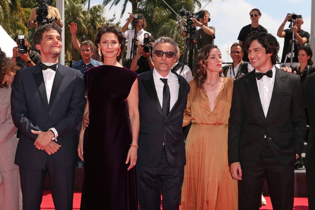 Elenco de ‘O Agente Secreto’ no Festival de Cannes Elenco de 'O Agente Secreto' no Festival de Cannes