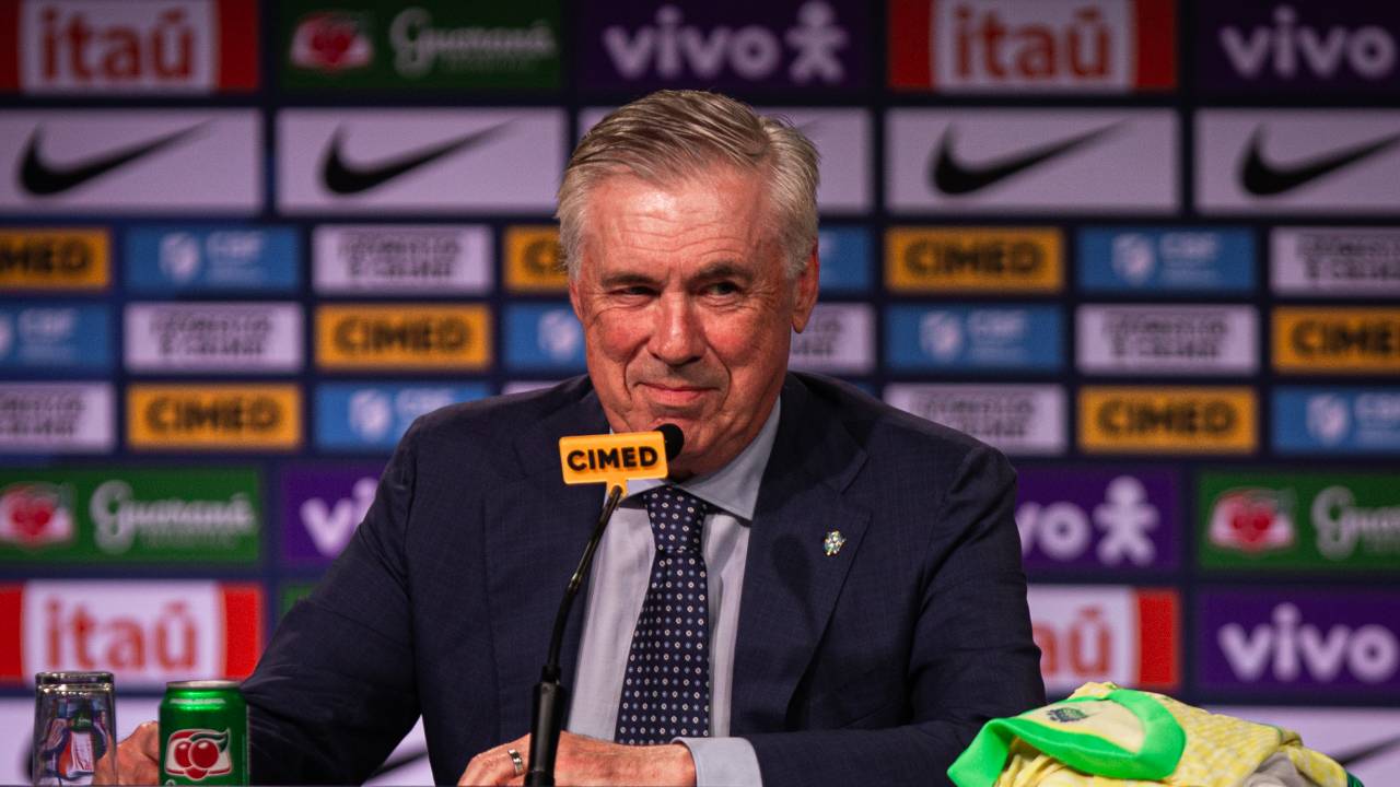 Carlo Ancelotti durante apresentação como novo técnico da seleção brasileira