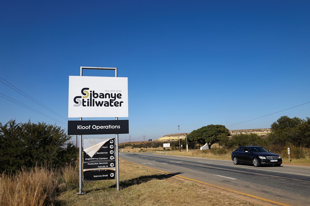 Mais de 280 funcionários ficam presos em mina de ouro na África do Sul; veja vídeo