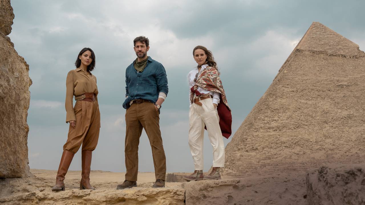 AVENTURA - Krasinski (no centro) e Portman (à dir.): dois irmãos em busca de adrenalina