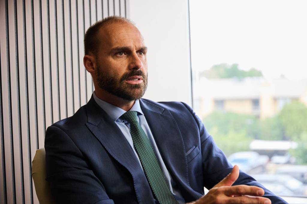 A decisão que derruba a tese de perseguição de Eduardo Bolsonaro