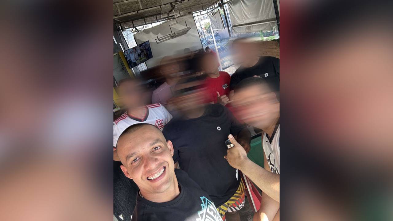 NOVA ORDEM - Sem Alma (à esq.) com os comparsas: a quadrilha toca o terror