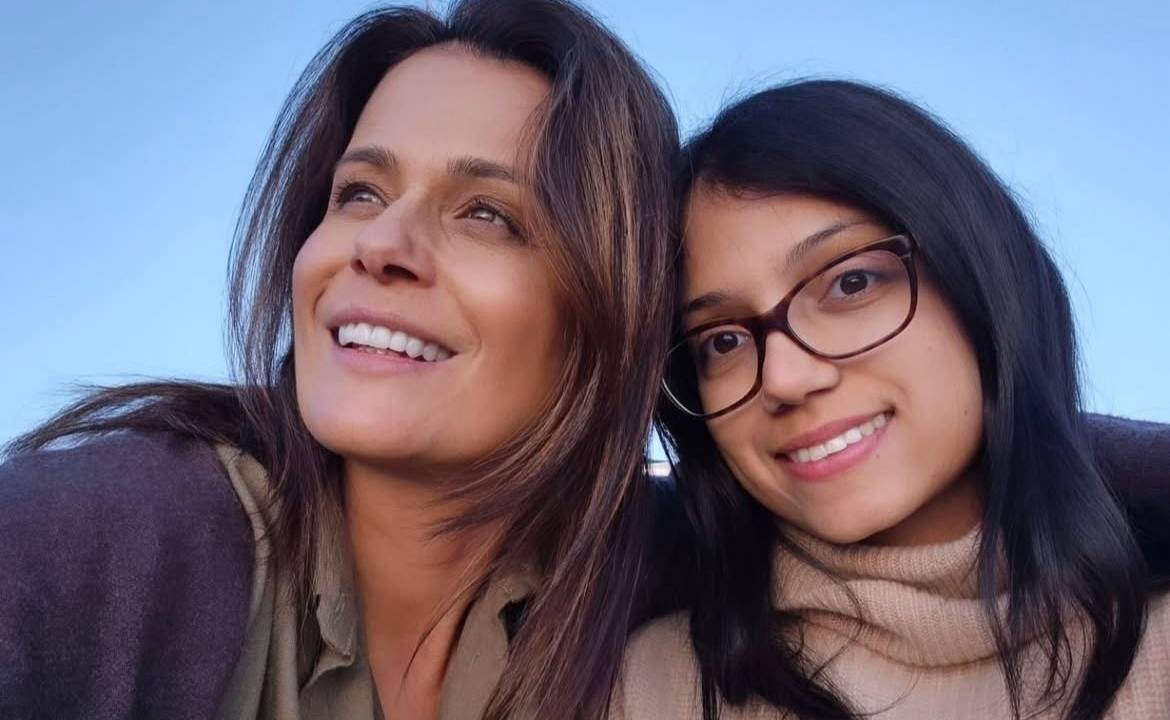 Adriana Araújo e filha