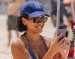 Maria de Fátima (Bella Campos), de 'Vale Tudo', publicando fotos nas redes sociais