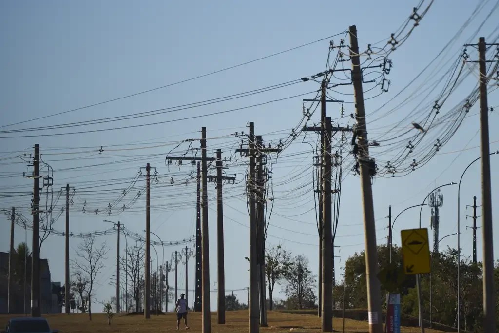 Rede de energia elétrica