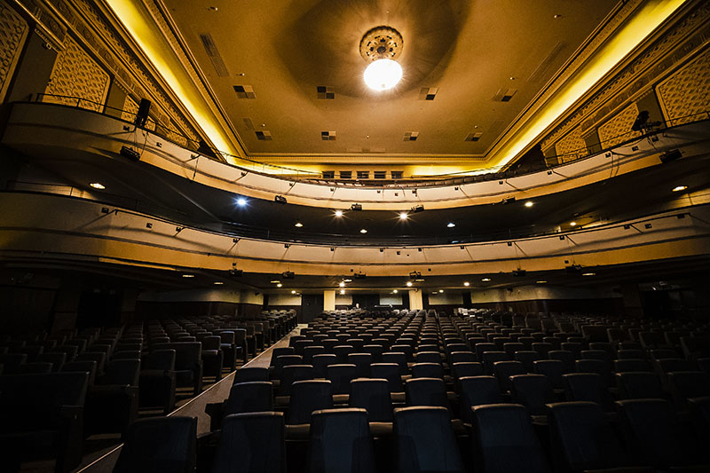 Teatro tombado do Rio de Janeiro terá visitas guiadas teatralizadas