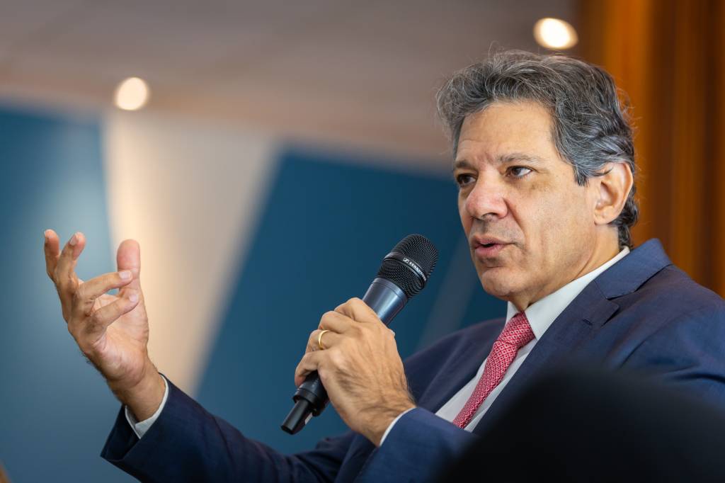 Haddad diz que bancos concordam que há espaço para corte de juros