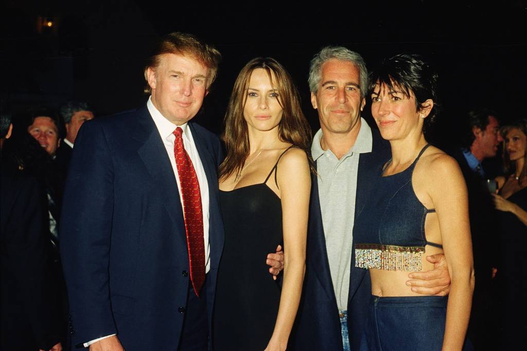Pressionada, Casa Branca diz que e-mails de Epstein sobre Trump são ‘farsa dos democratas’