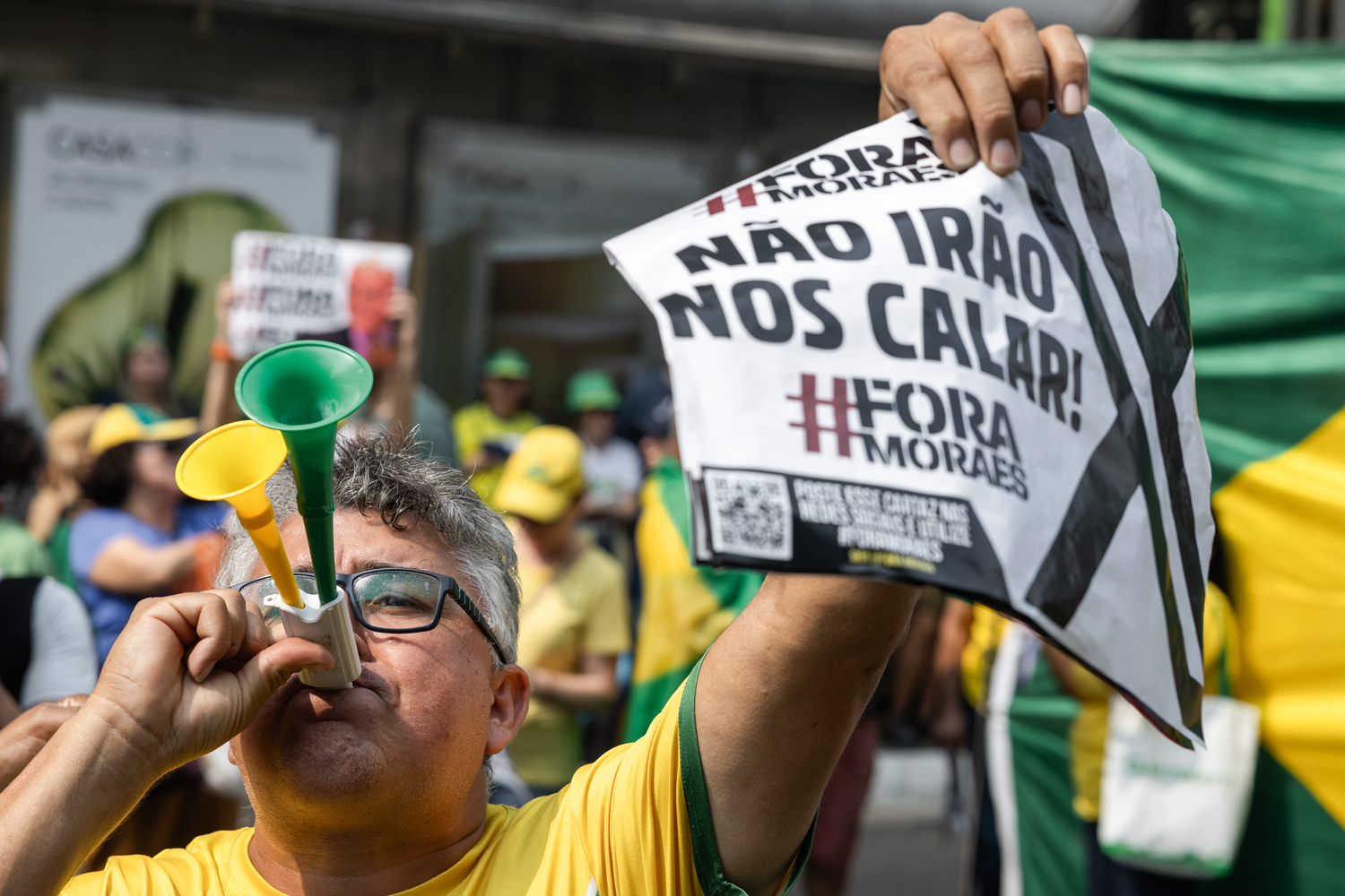 BARULHO - Bolsonarista na Paulista: críticas a qualquer tentativa de regulação