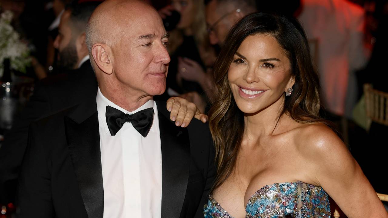 Jeff Bezos and Lauren Sánchez