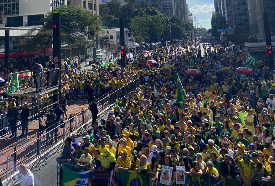 Evento esvaziado na Paulista atrapalha Bolsonaro? E ajuda a esquerda?