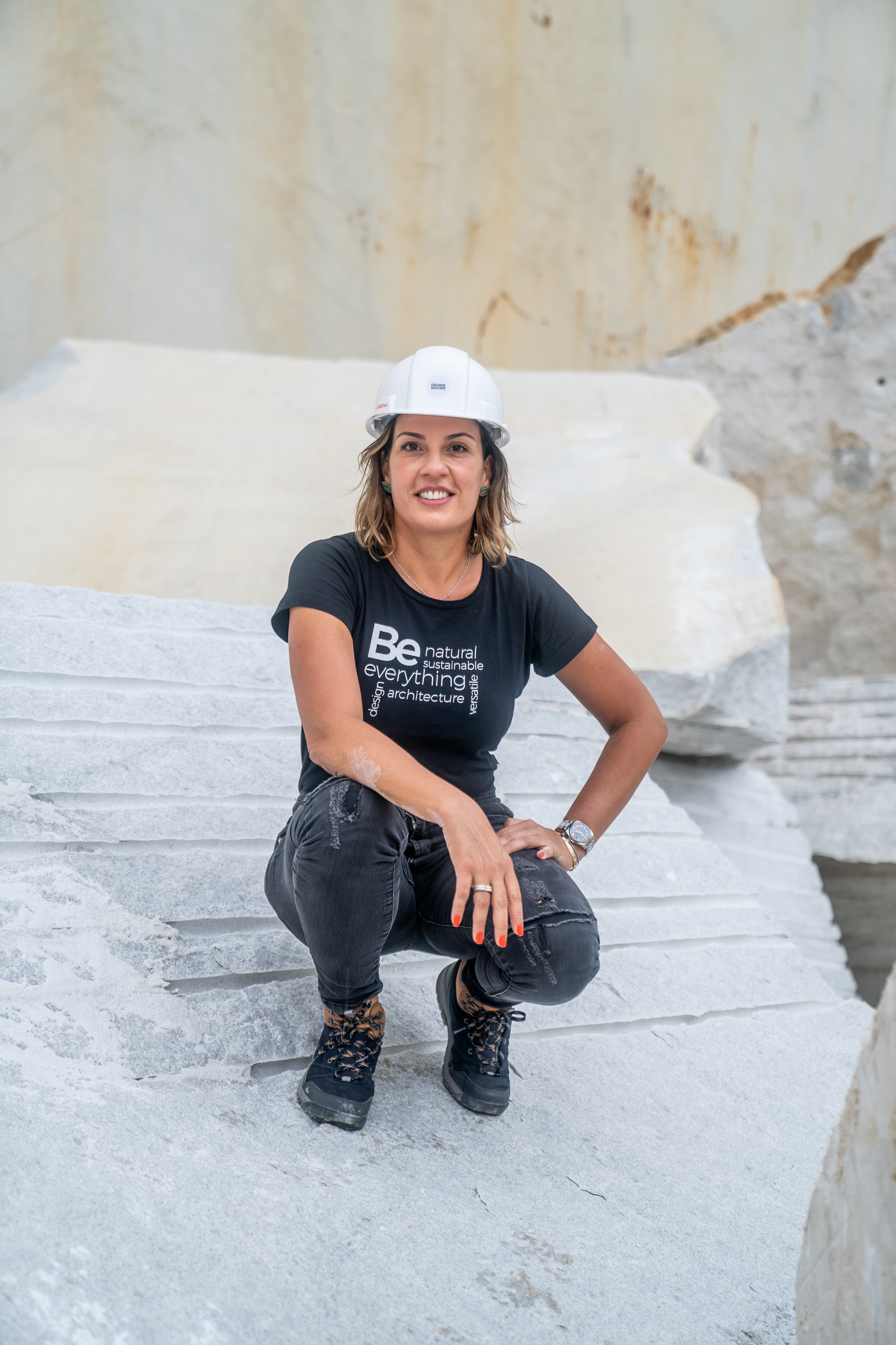 Renata Malenza, diretora do Grupo Corcovado Brasigran, na pedreira de Itaúnas