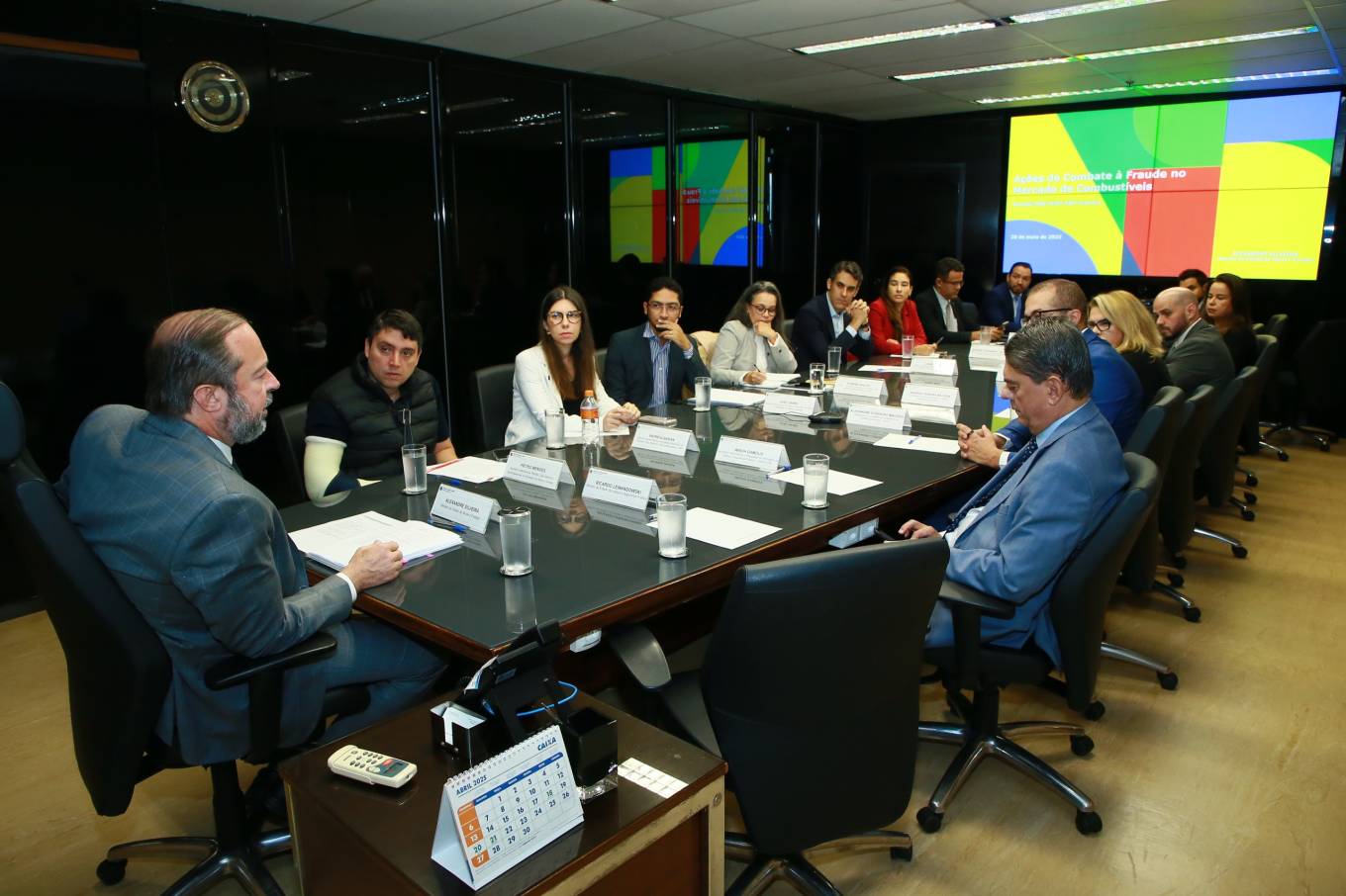 A mobilização de Silveira para garantir redução no preço da gasolina
