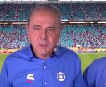 O narrador Luis Roberto durante a transmissão do jogo entre Flamengo e Bayern de Munique