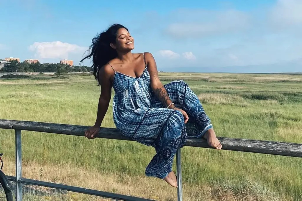 Corpo de Juliana Marins chega no Brasil na tarde desta terça-feira, 1