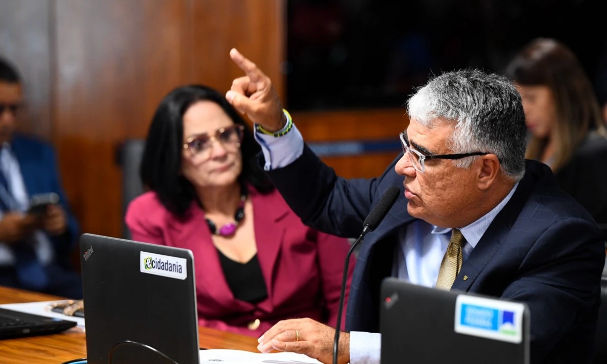 Eduardo Girão foi o autor do pedido de diligência nos EUA