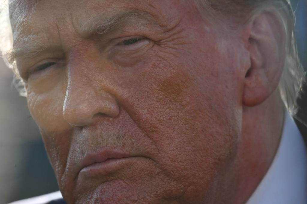 Senado dos EUA quer pagar US$ 100 milhões pela captura de Maduro