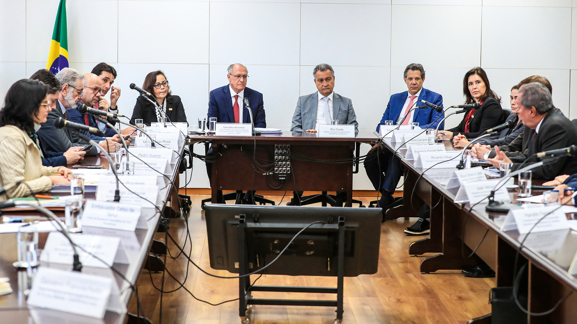 PROTAGONISMO - Alckmin: união com empresários, “indignação” com medidas e estratégia para priorizar negociação