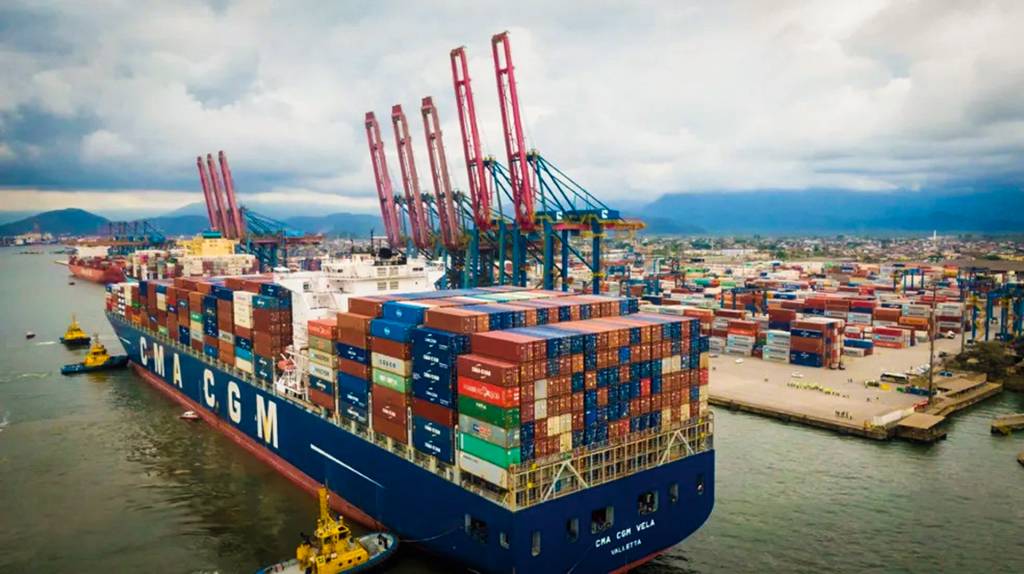 Empresas sofrem com entraves de logística e infraestrutura no país, diz CNI