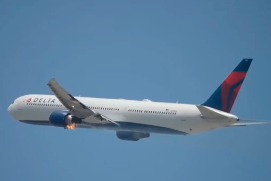 Avião da Delta Airlines pega fogo logo após decolagem; veja vídeo