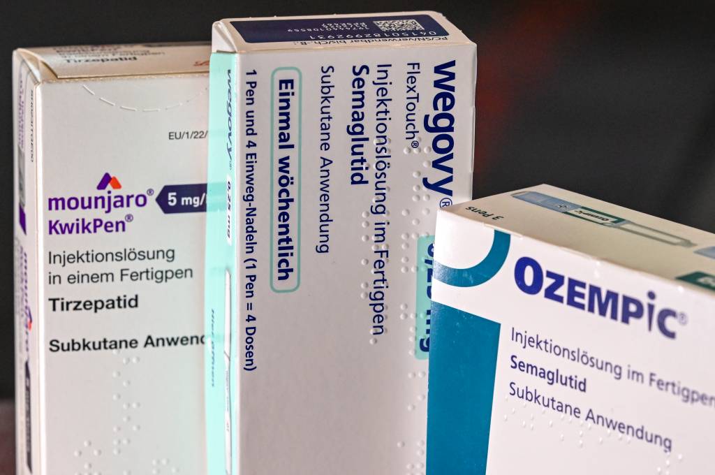 Pós-menopausa: reposição hormonal aumenta efeito emagrecedor das canetas