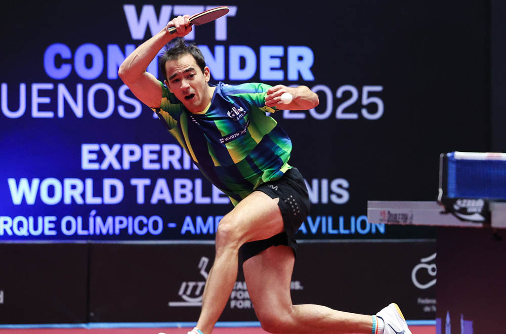 Hugo Calderano conquista título na Argentina e leva bolada para casa