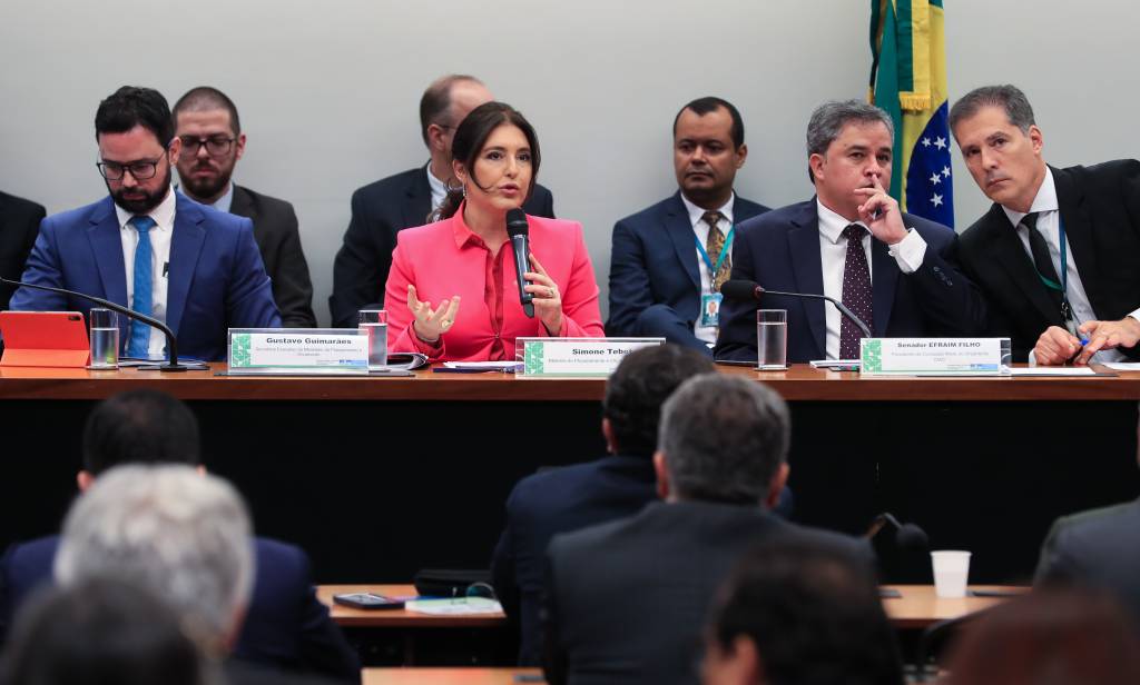 Tebet diz que meta fiscal de 2026 será desafiadora