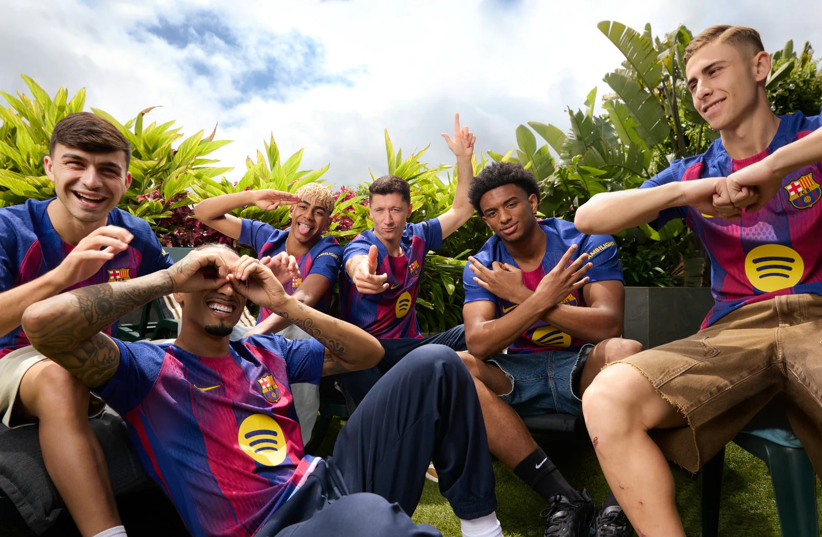 Confira novos uniformes dos clubes europeus para a temporada 2025/26