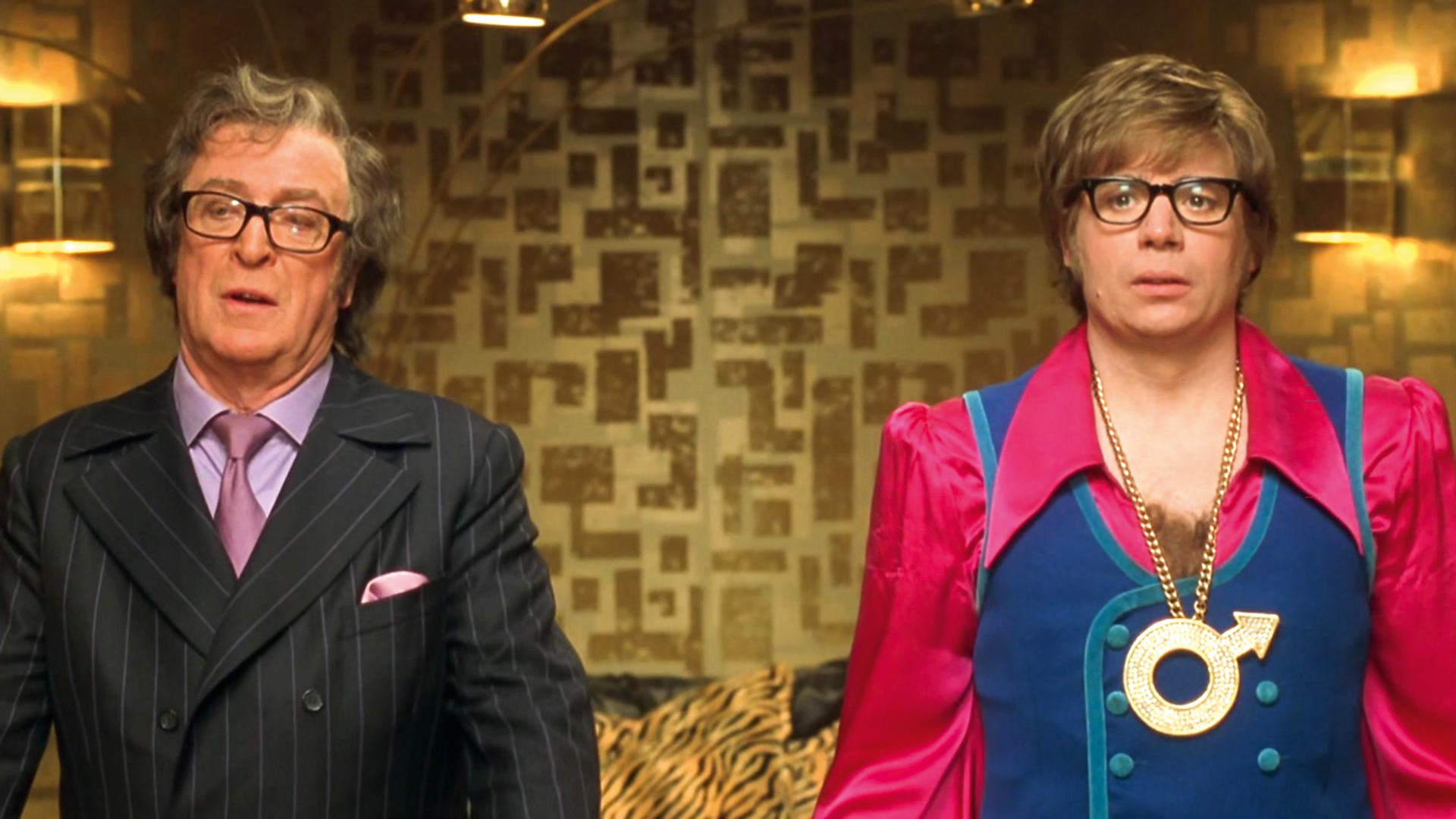 PRAGMÁTICO - Caine (à esq.) em Austin Powers: prestígio não paga os boletos