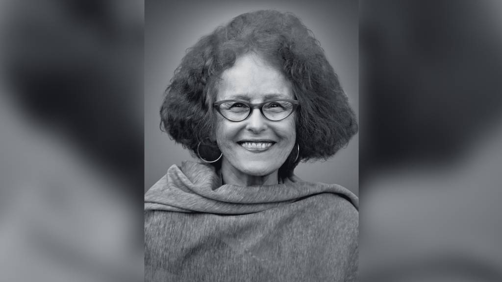 “Fui salva por vários anjos”, diz escritora que perdeu o braço por ataque de pit bulls