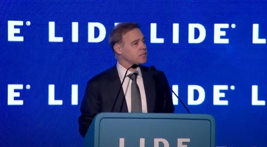 André Mendonça critica ‘ativismo judicial’ do STF no julgamento das redes sociais