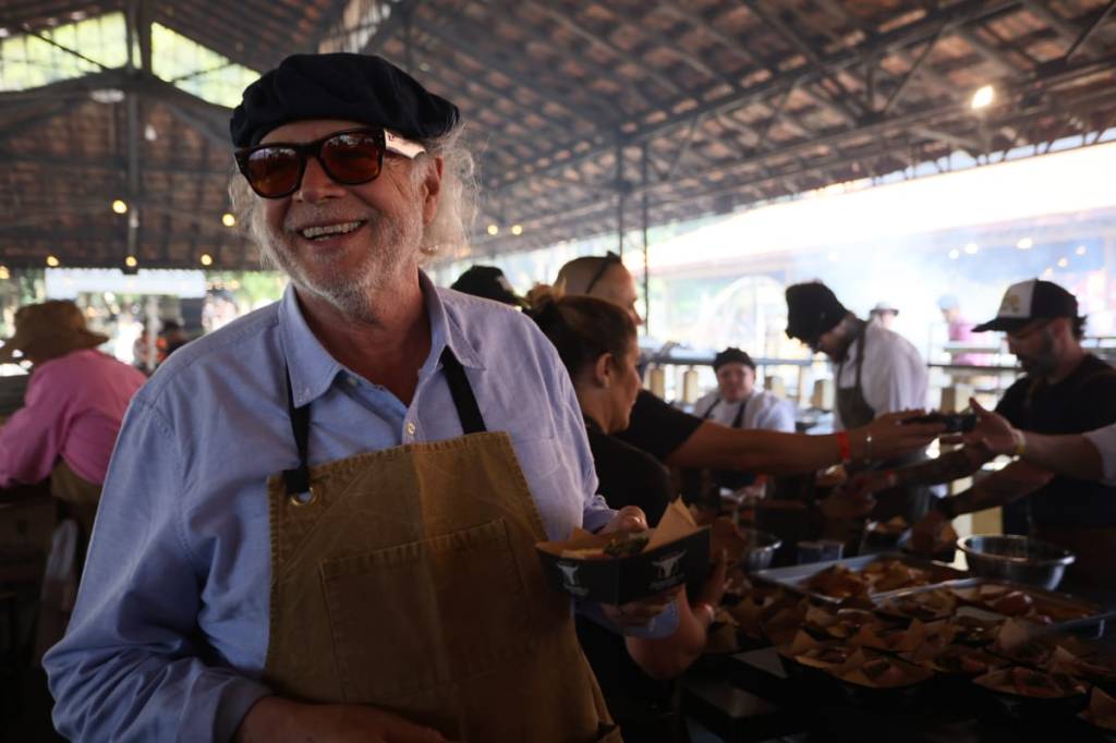 As lições que o fogo ainda ensina ao chef argentino Francis Mallmann